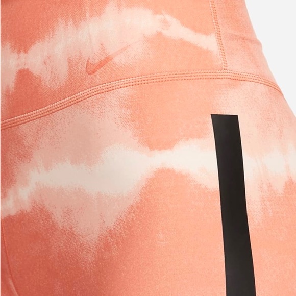 Nike One Luxe Women's 7" Mid-Rise Printed Training Shorts Madder Root/Black NWT - Picture 11 of 11